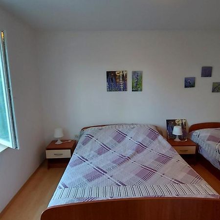 Apartmani Ban Omisalj Luaran gambar