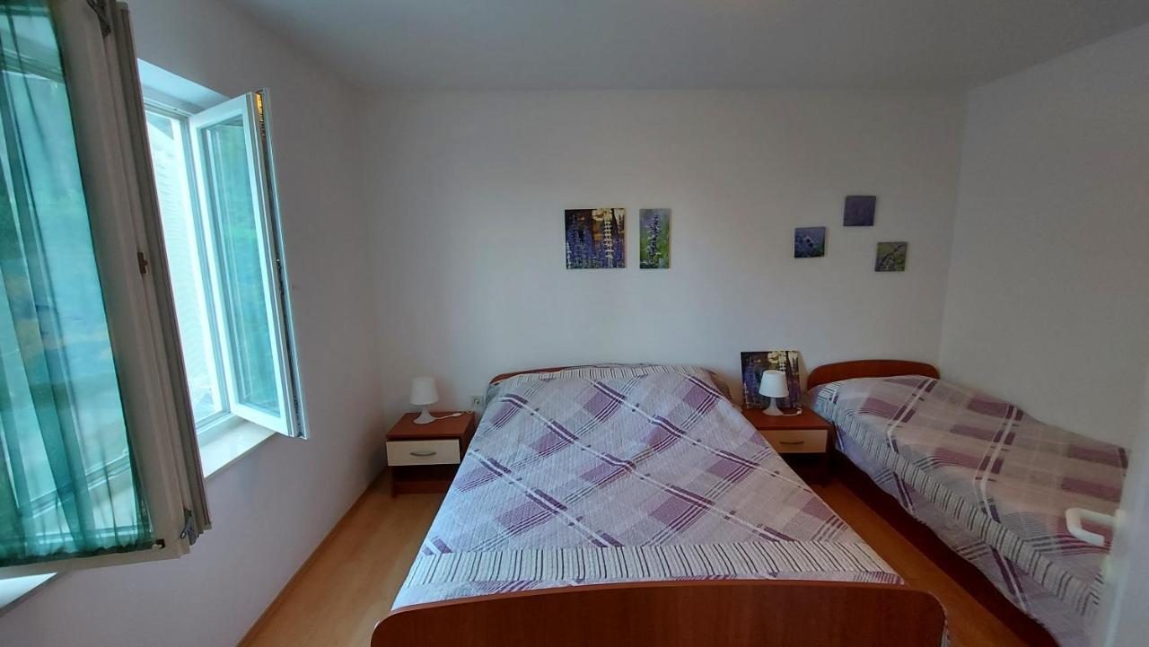 Apartmani Ban Omisalj Luaran gambar